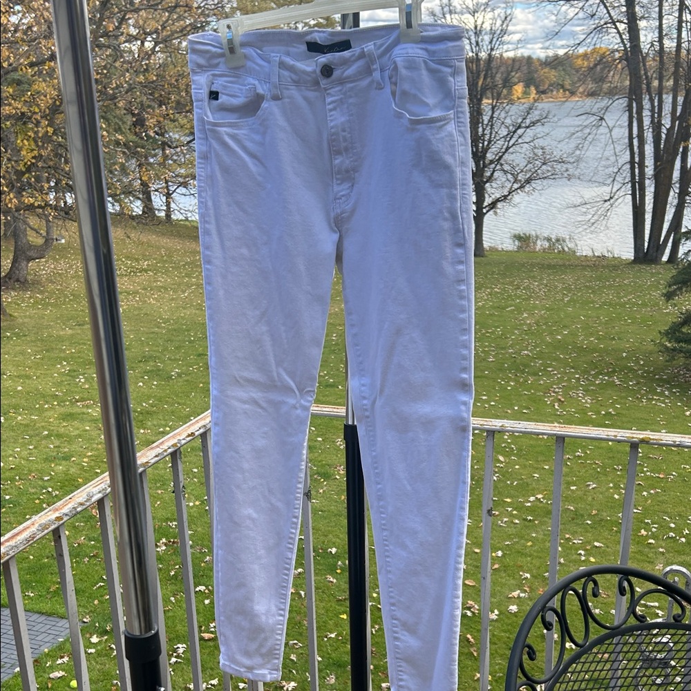 White KanCan Women’s Jeans